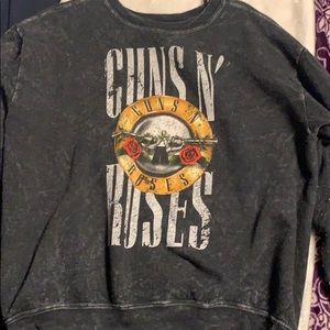 Guns NRoses pull over sweater
